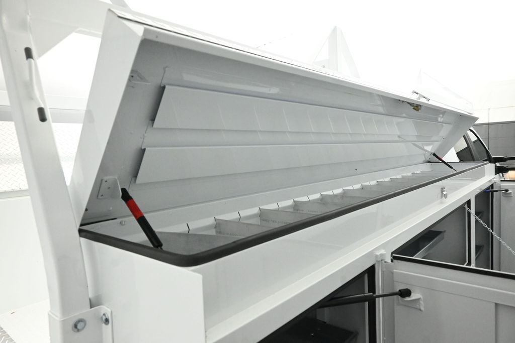New 2026 Oxford White Ford XL image 28