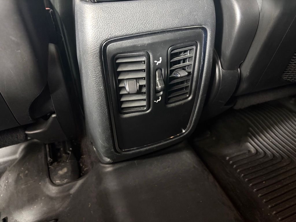 Used 2017 White Jeep Laredo image 14