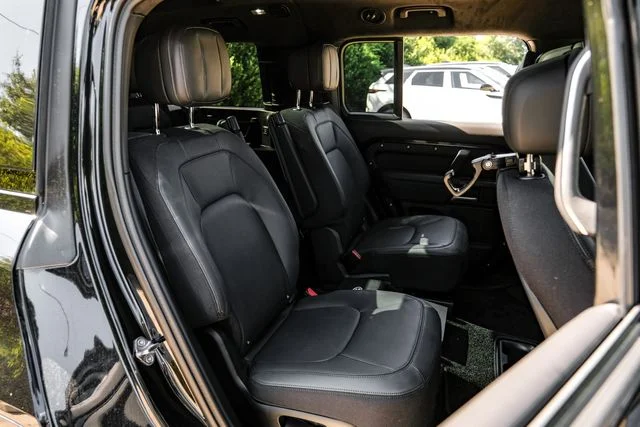 2025 Land Rover Defender V8 - Photo 51