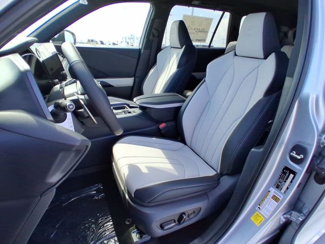 New 2026 Celestial Silver Metallic Lexus TX 500h F SPORT PERFORMANCE PREMIUM AWD image 11