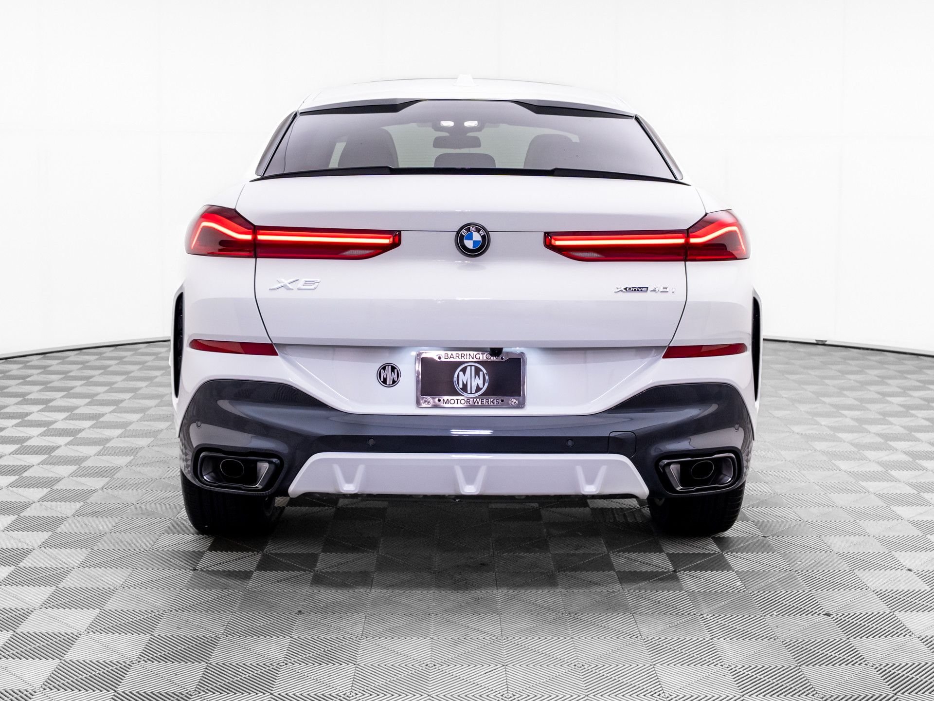 New 2027 Alpine White BMW xDrive40i image 5