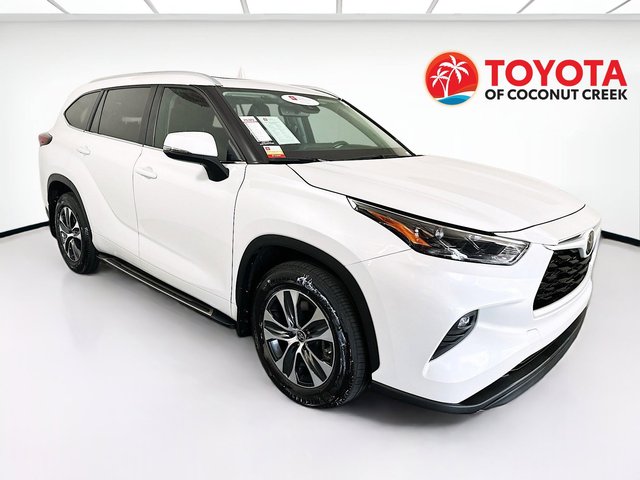 2025 Toyota Highlander XLE