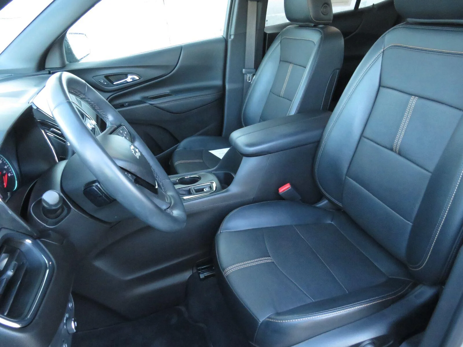Used 2023 Sterling Gray Metallic Chevrolet Premier image 21