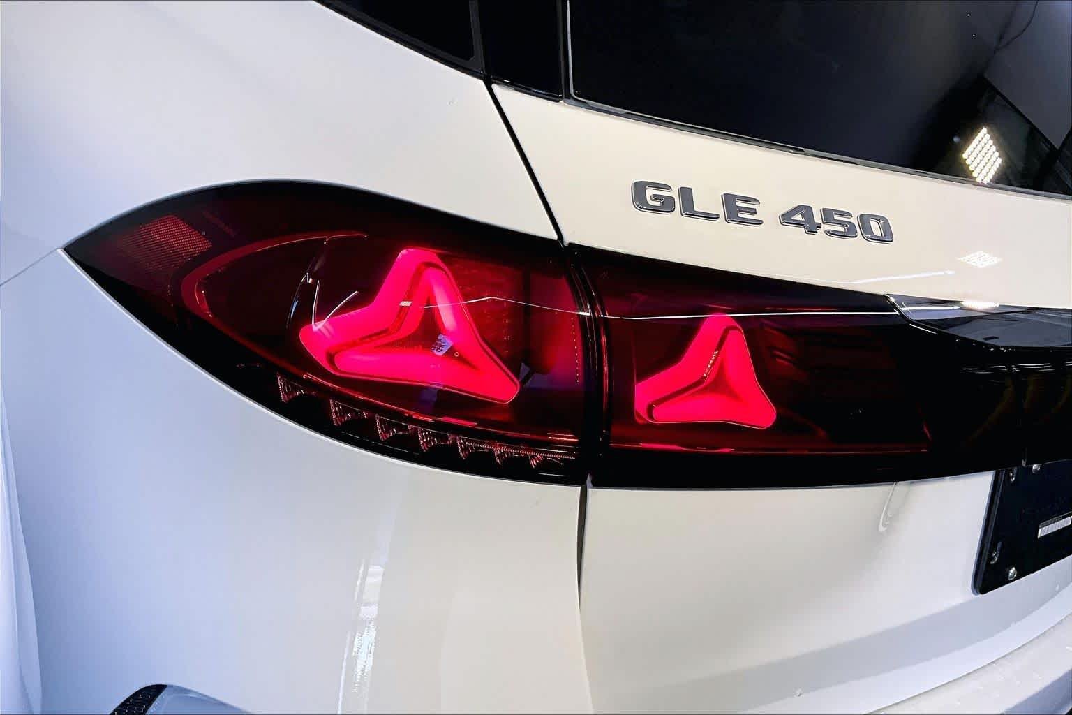 New 2027 Polar White Mercedes-Benz GLE 450 image 5