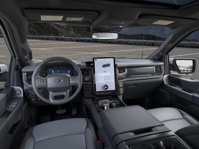 2025 Ford F-150 Lightning Lariat - Photo 9