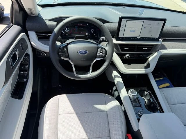 New 2026 Carbonized Gray Metallic Ford Platinum™ image 8
