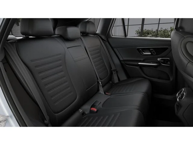Used 2026 White Mercedes-Benz GLC 300 image 5