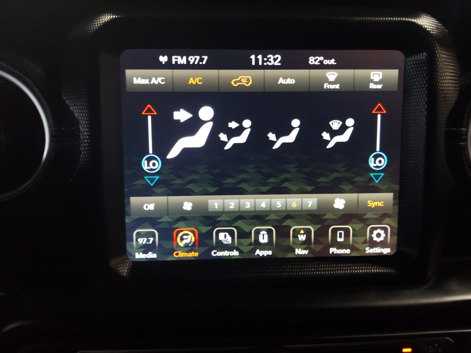 Used 2022 Black Clearcoat Jeep Unlimited Sahara image 18