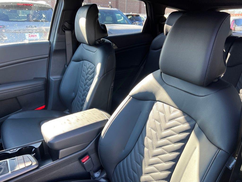New 2026 Wolf Gray Kia X-Line image 12
