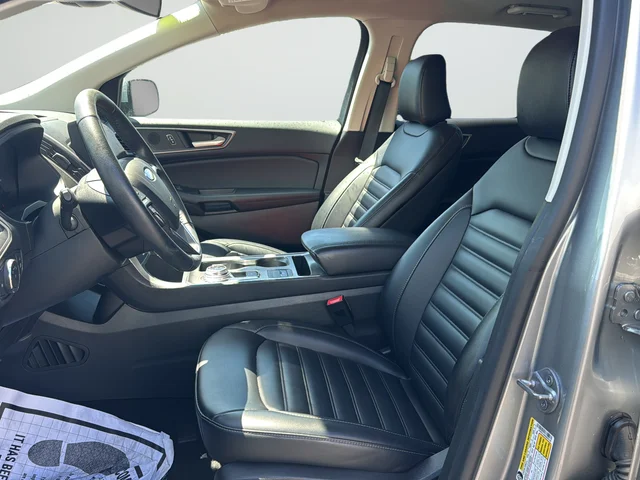 Used 2022 Silver Ford SEL image 10