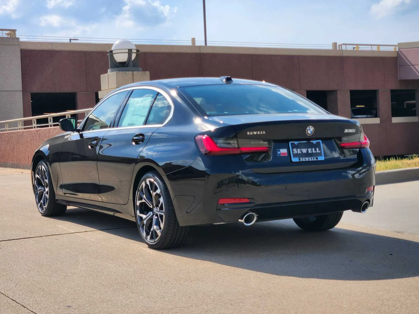 New 2026 Black Sapphire Metallic BMW 330i NA image 3