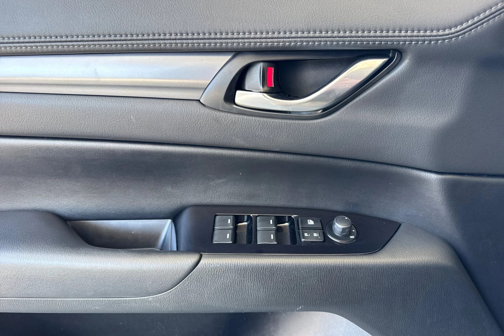 Used 2019 Jet Black Mica Mazda Touring image 14