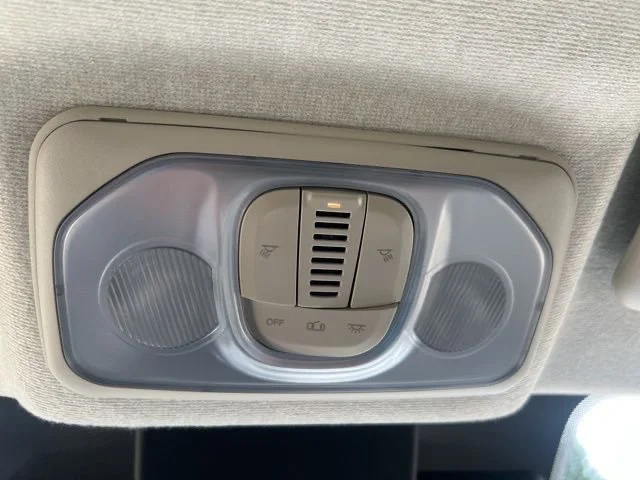 Used 2025 White Ram High Roof image 21