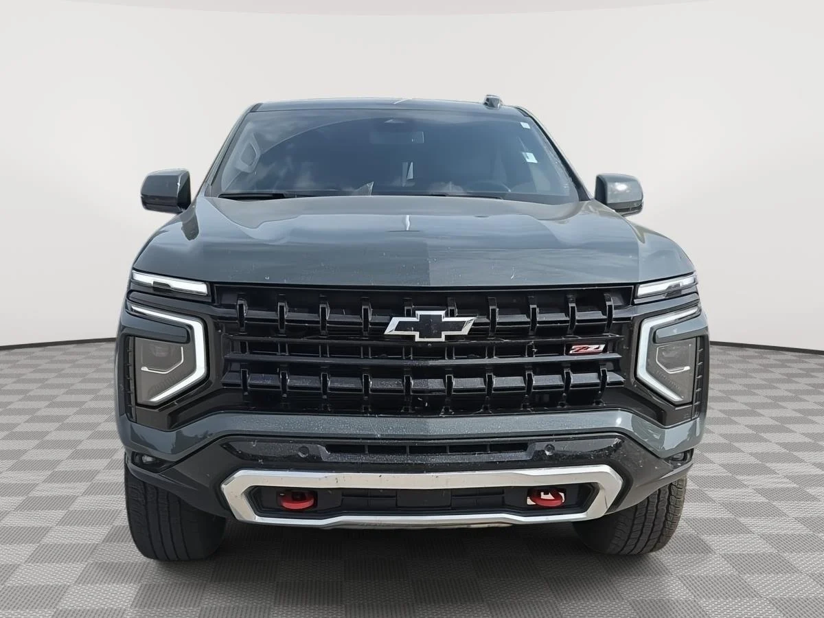 Used 2025 Cypress Gray Chevrolet Z71 image 2