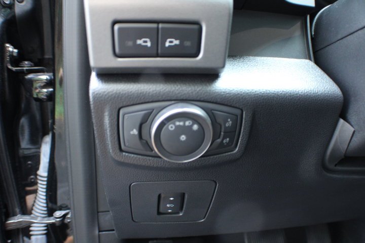 Used 2018  Ford Raptor image 10
