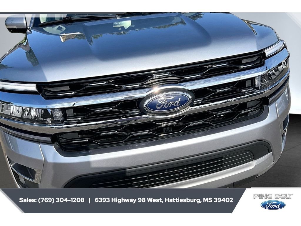 Used 2024 Iconic Silver Metallic Ford Limited image 22