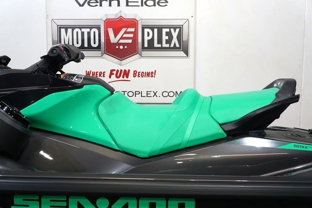 New 2026 Eclipse Black / Laguna Green Sea-Doo  image 10