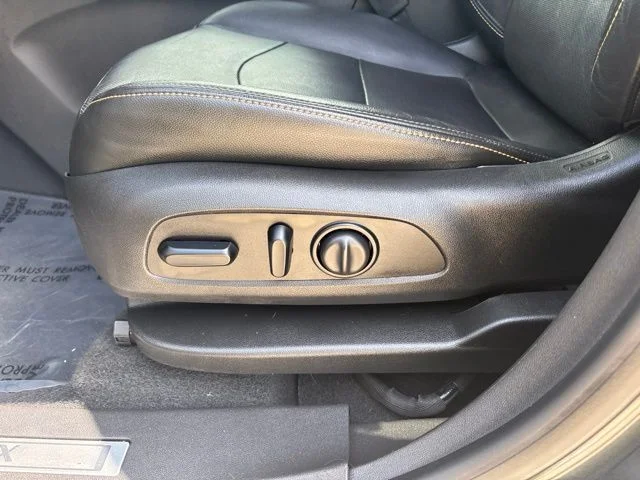 Used 2020 Nightfall Gray Metallic Chevrolet Premier image 14