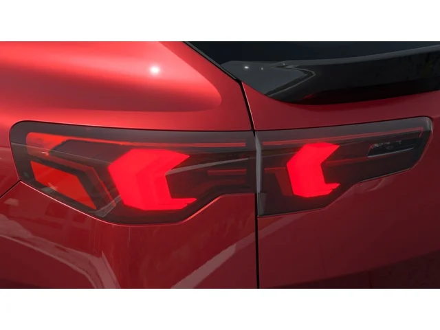 New 2026 Vegas Red Metallic BMW xDrive28i image 8