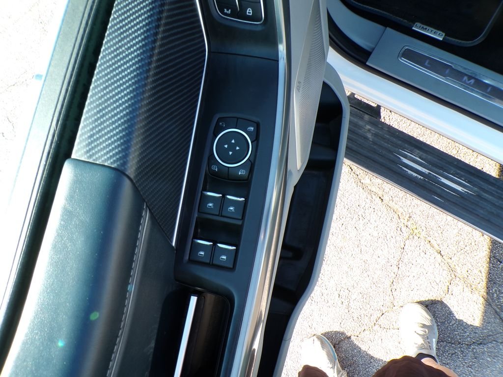 Used 2022 White Metallic Ford Limited image 10