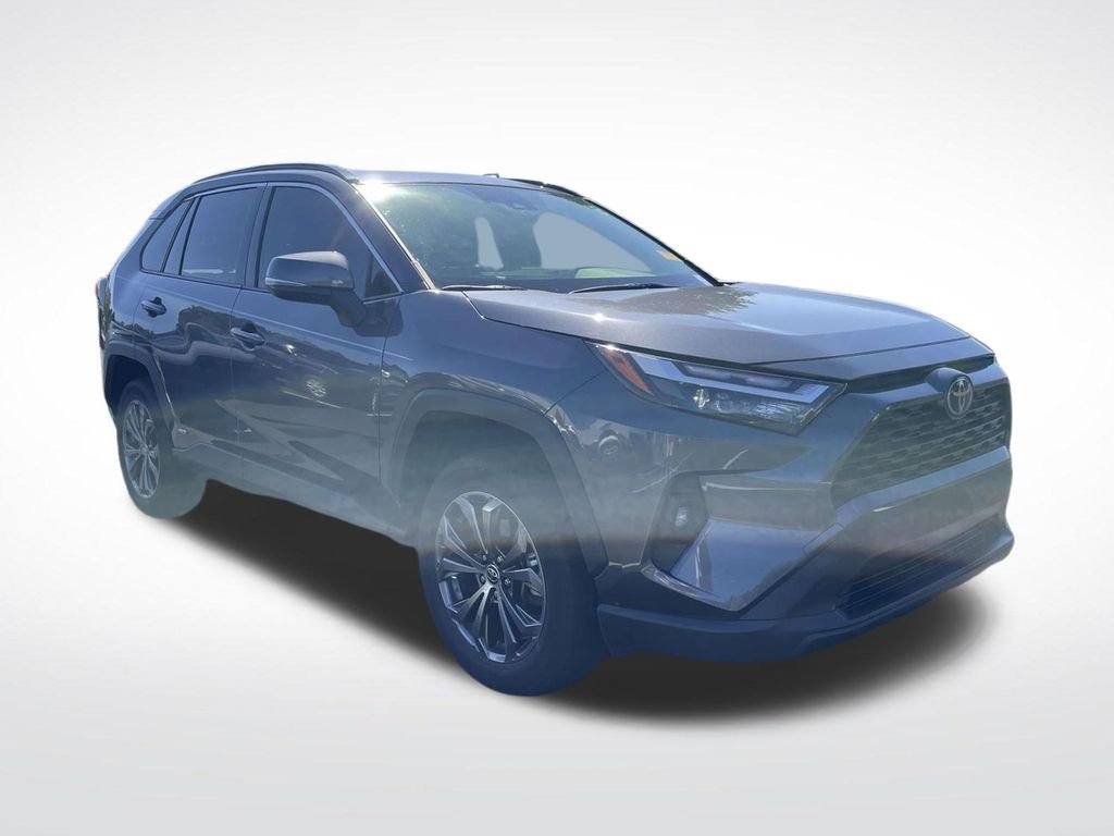 Used 2025 Gray Toyota XLE Premium image 1