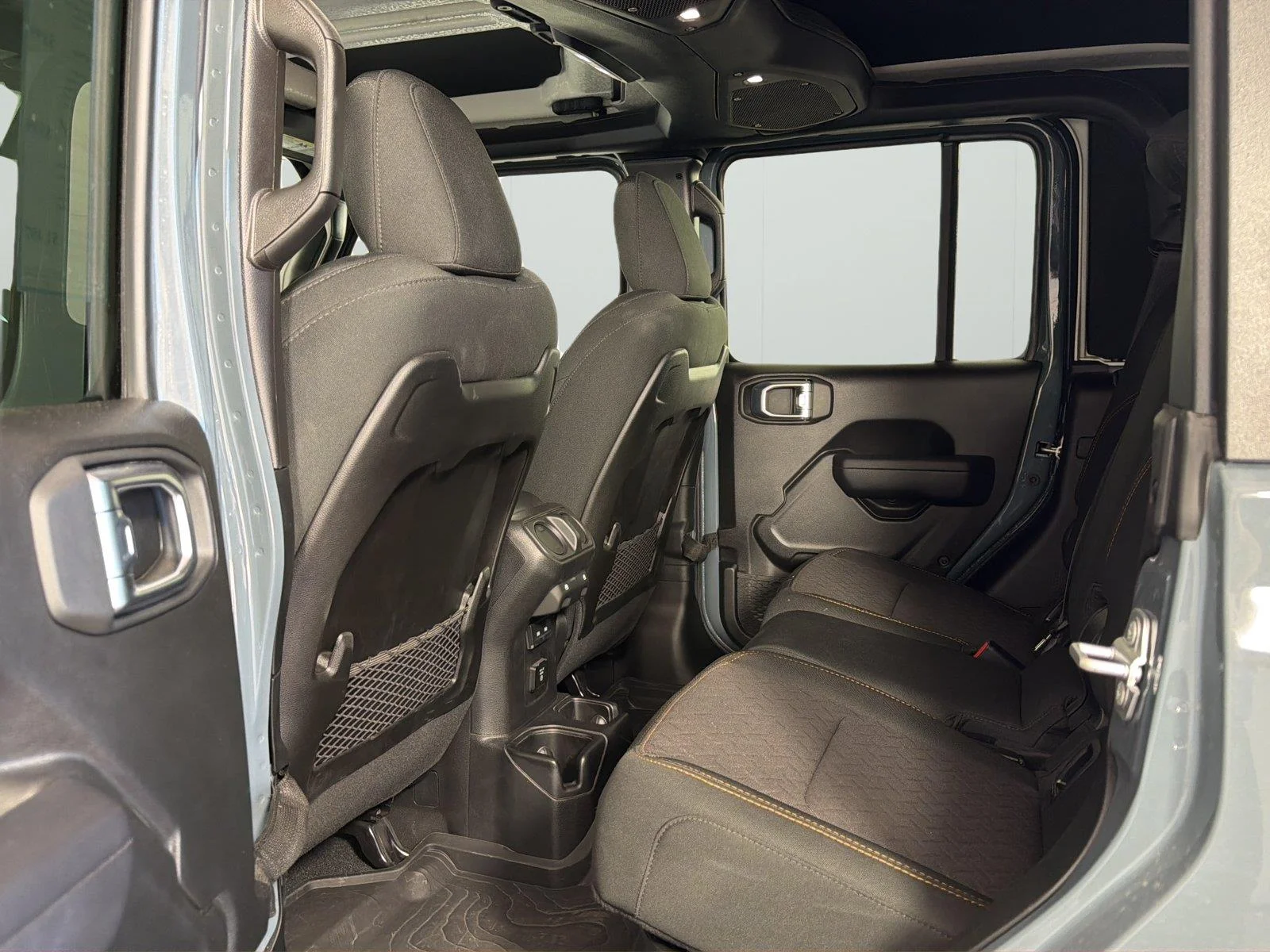 Used 2024 Anvil Clear Coat Jeep Mojave image 12