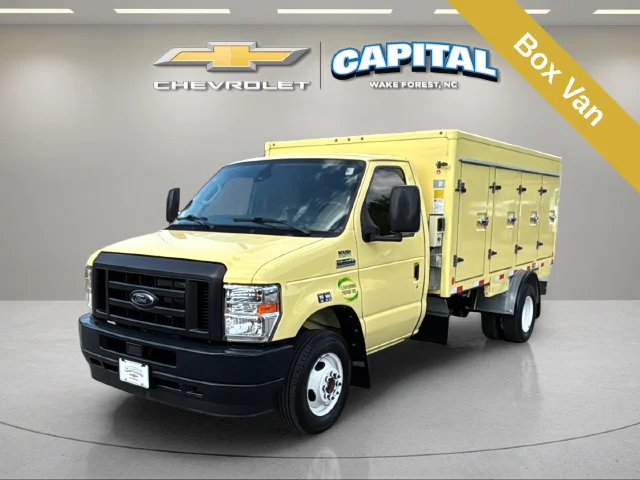 Used 2022 Yellow Ford Base image 2