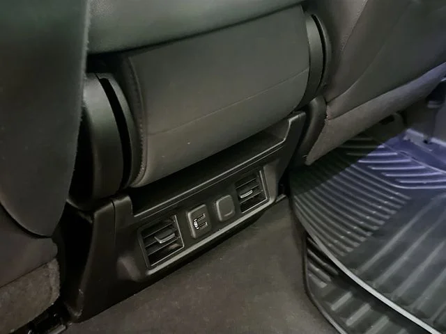 Used 2021 Silver GMC Elevation image 25