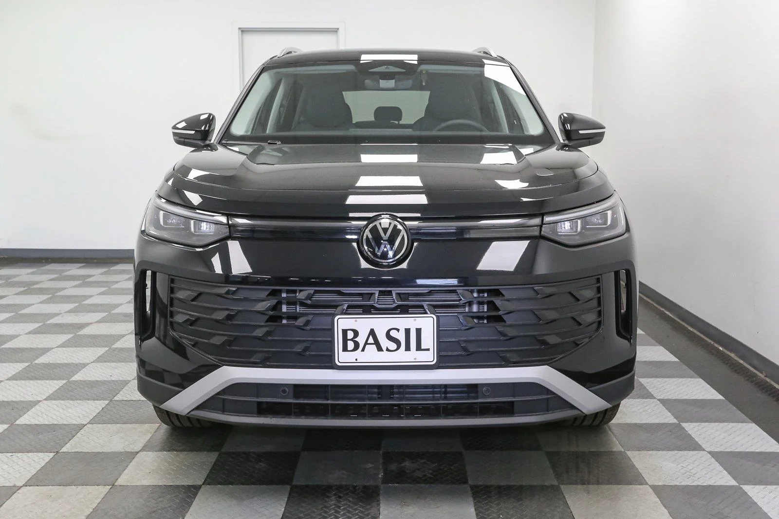 New 2026 Deep Black Pearl Volkswagen SE image 3
