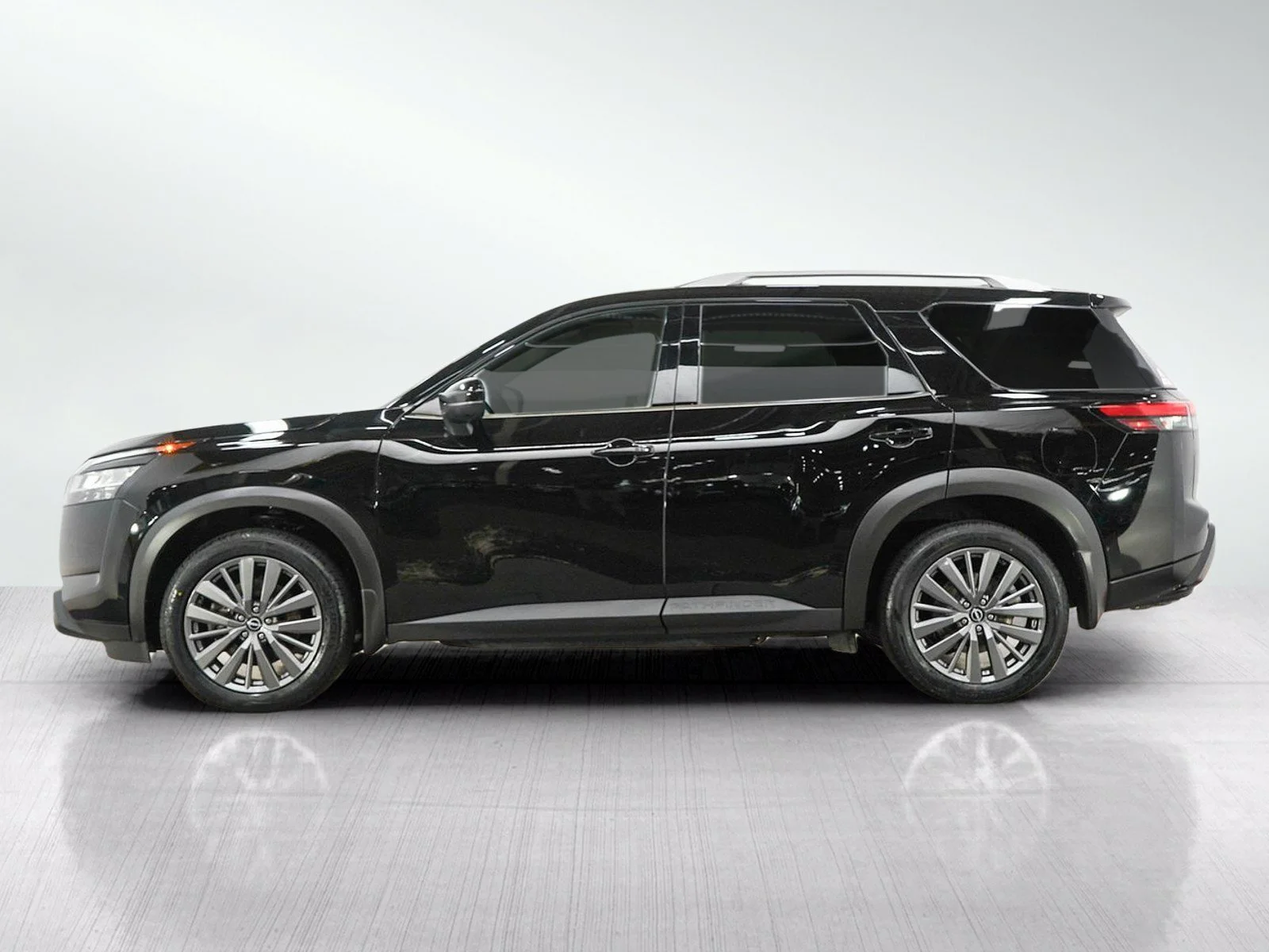 Used 2023 Nissan Pathfinder SL with VIN 5N1DR3CE6PC267759 for sale in Wayzata, Minnesota