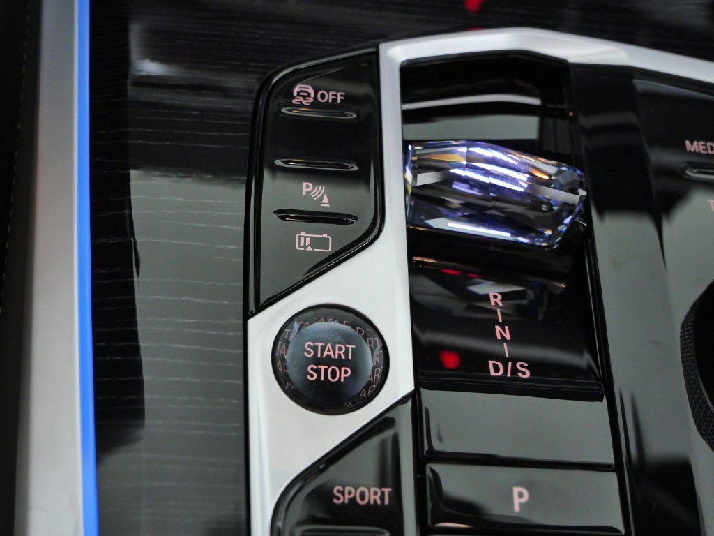 New 2026 Black Sapphire Metallic BMW xDrive50e image 43