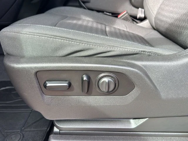 Used 2022 Red Chevrolet LT image 10