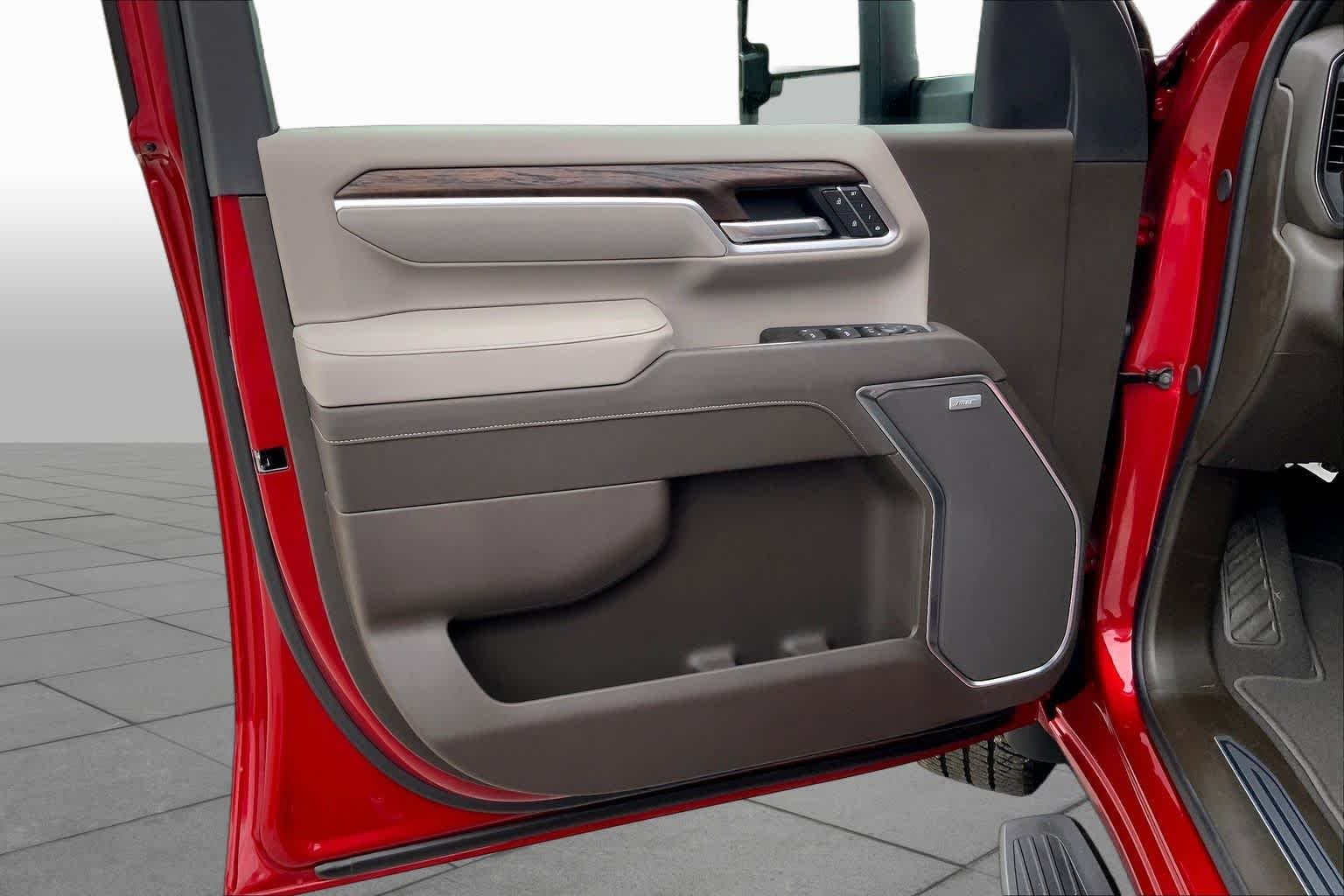 2026 GMC Sierra 2500HD SLT - Photo 9