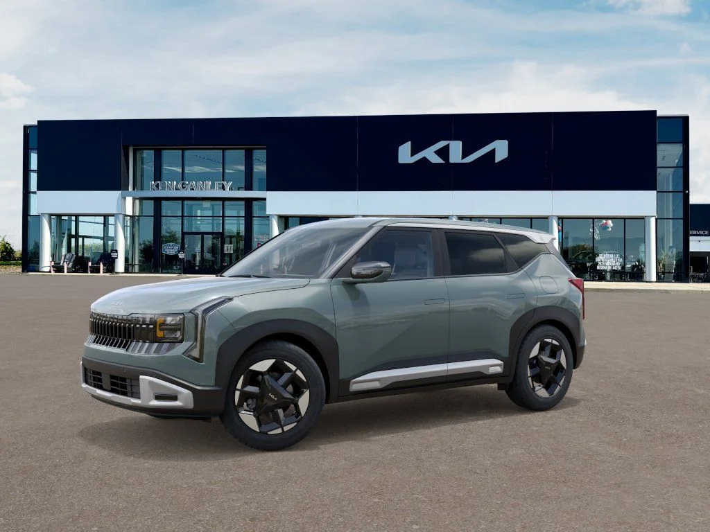 New 2027 Iceberg Green Kia S image 3