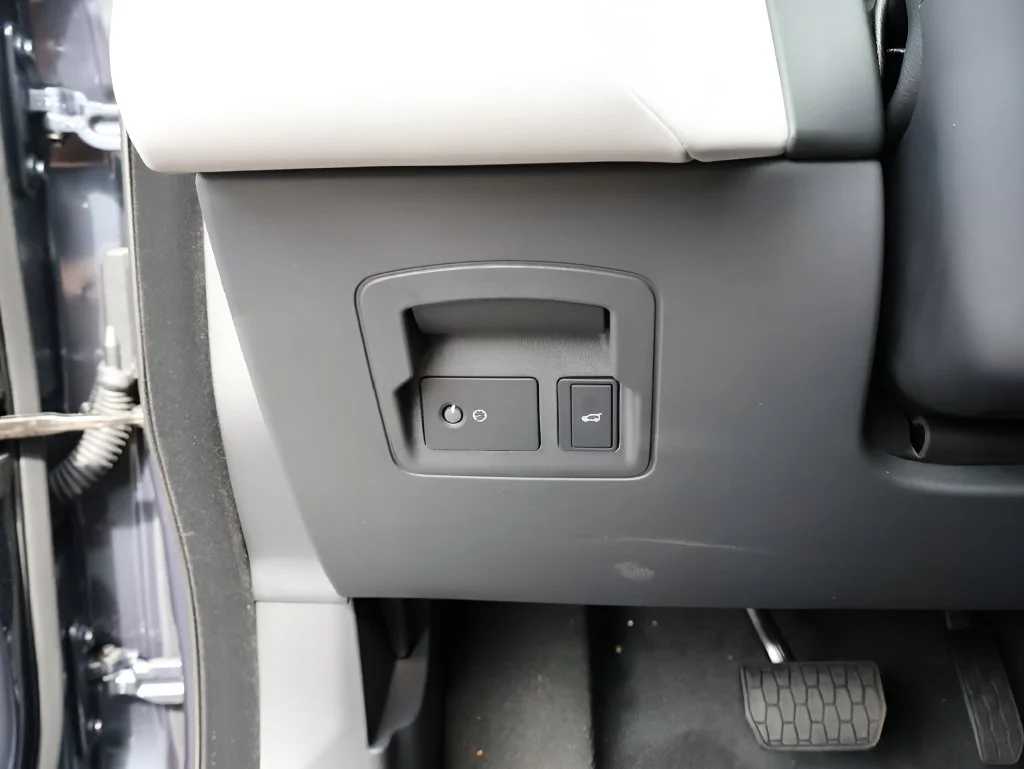 New 2026 Blue Land Rover S image 34