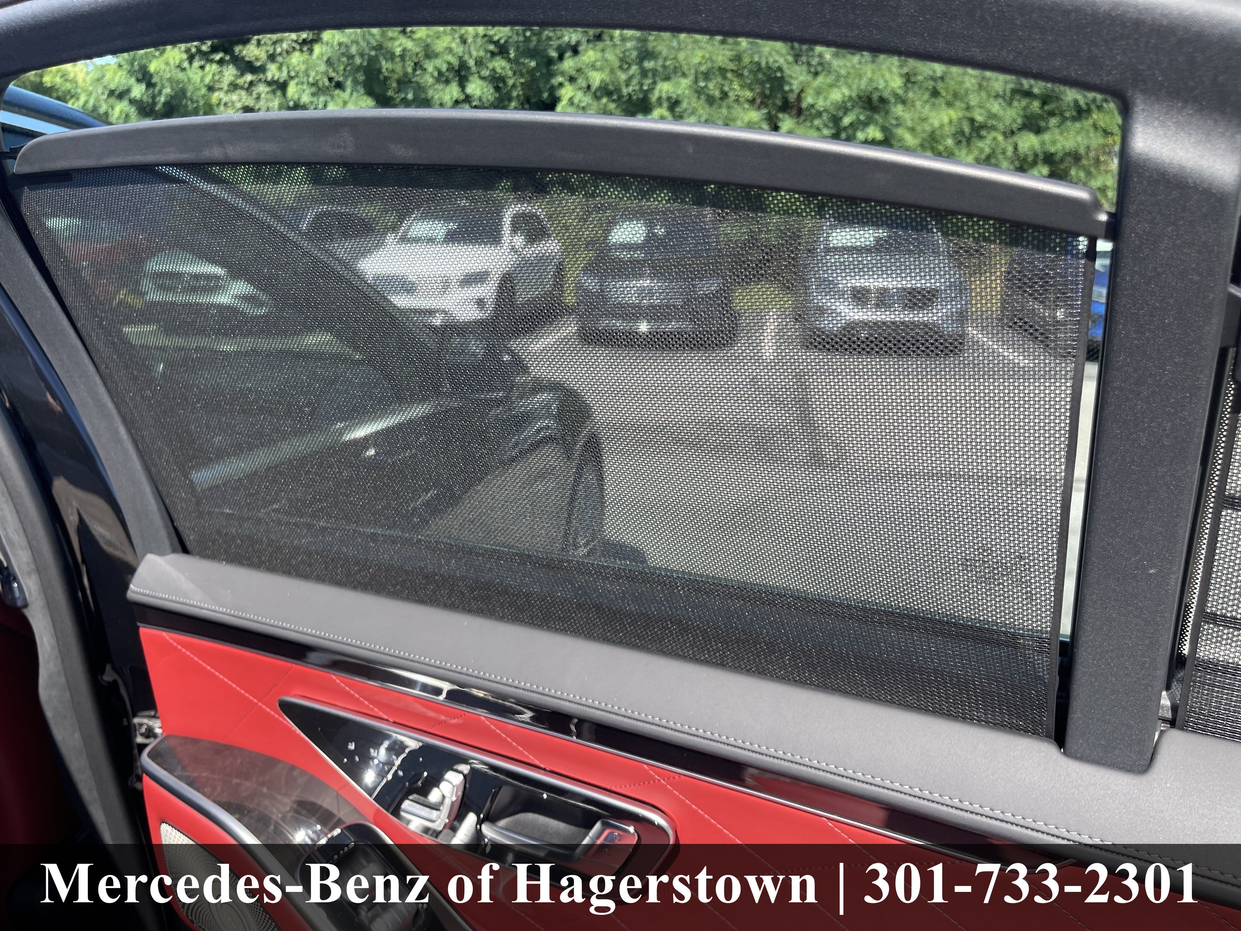 Certified Used 2025 Obsidian Black Metallic Mercedes-Benz S 580 4MATIC® Sedan image 33