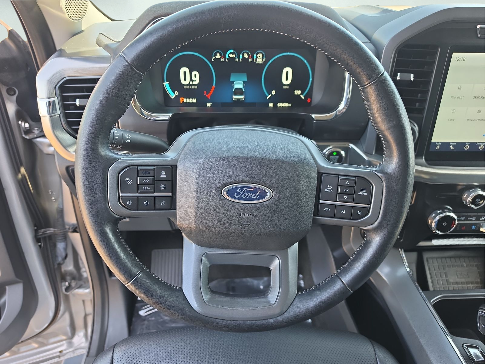 Used 2022 Iconic Silver Metallic Ford Lariat image 11