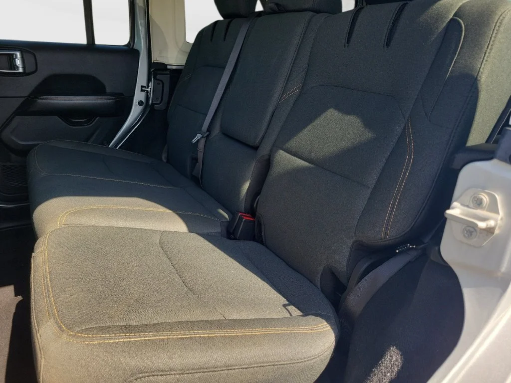 Used 2024 Silver Jeep Sahara 4xe image 18