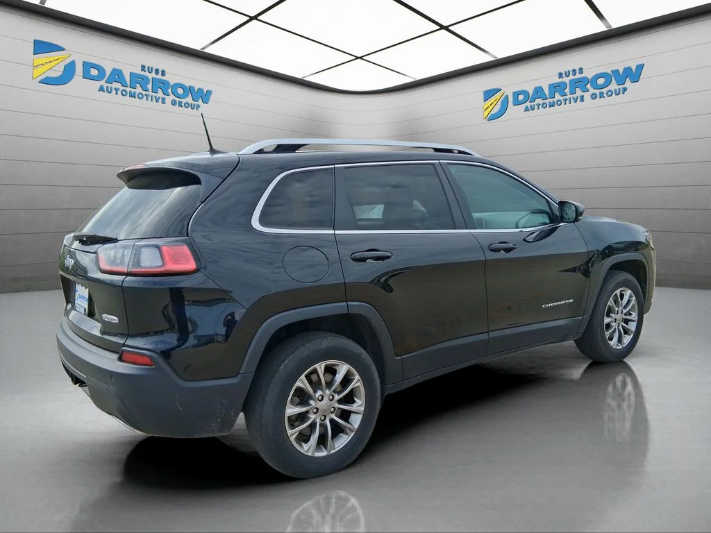 Used 2019 Black Jeep Latitude Plus image 5