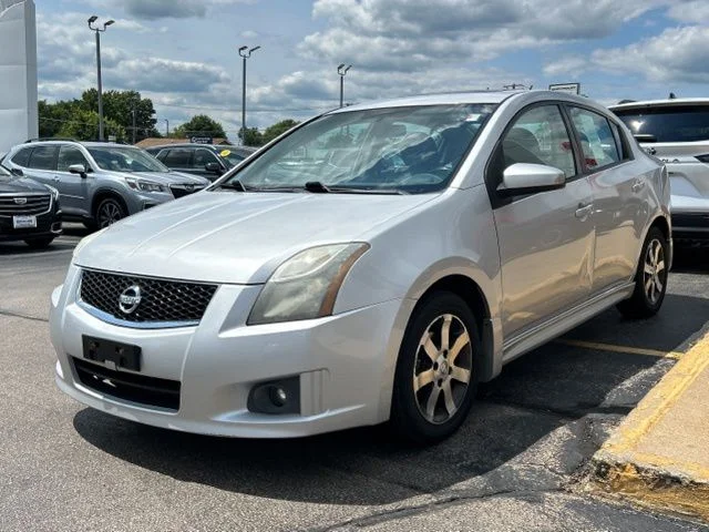 Used 2012 Silver Nissan 2.0 SR image 4