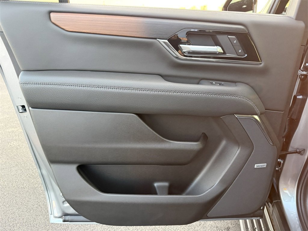 2026 GMC YUKON XL - Image 31