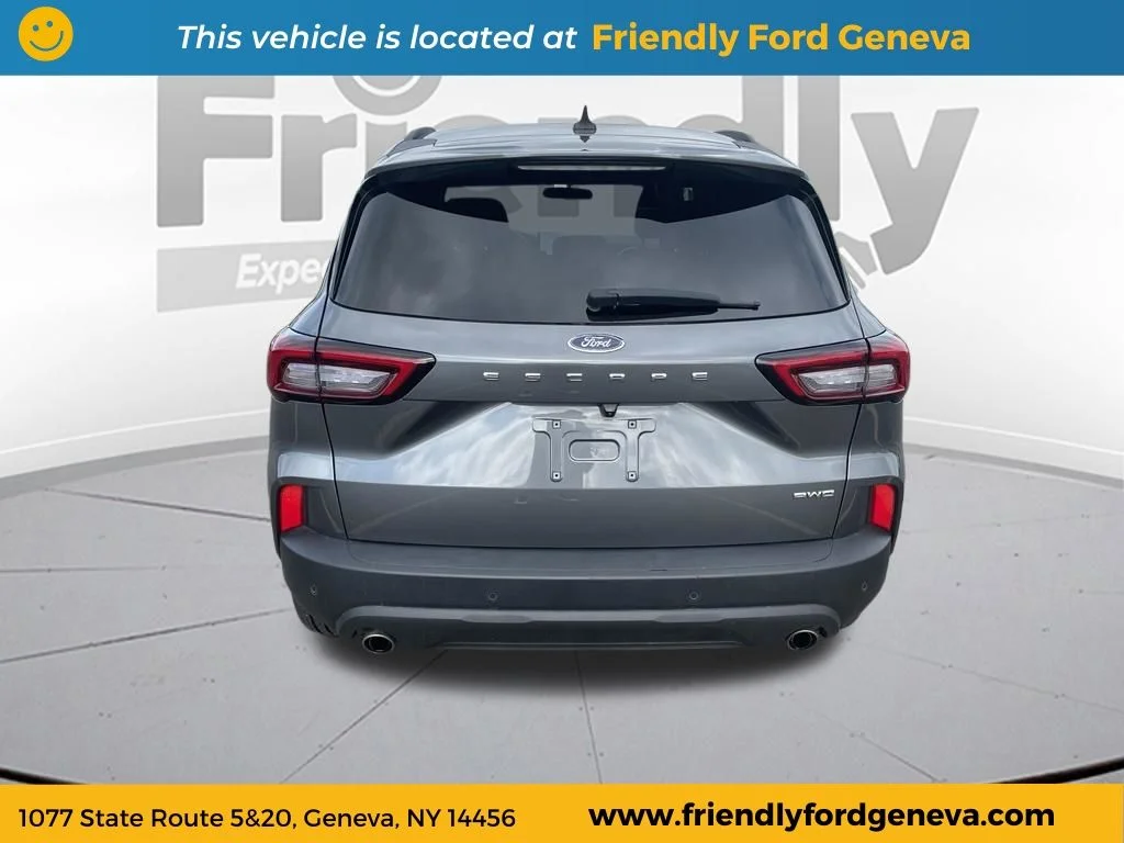 Used 2025 Gray Ford ST-Line image 6