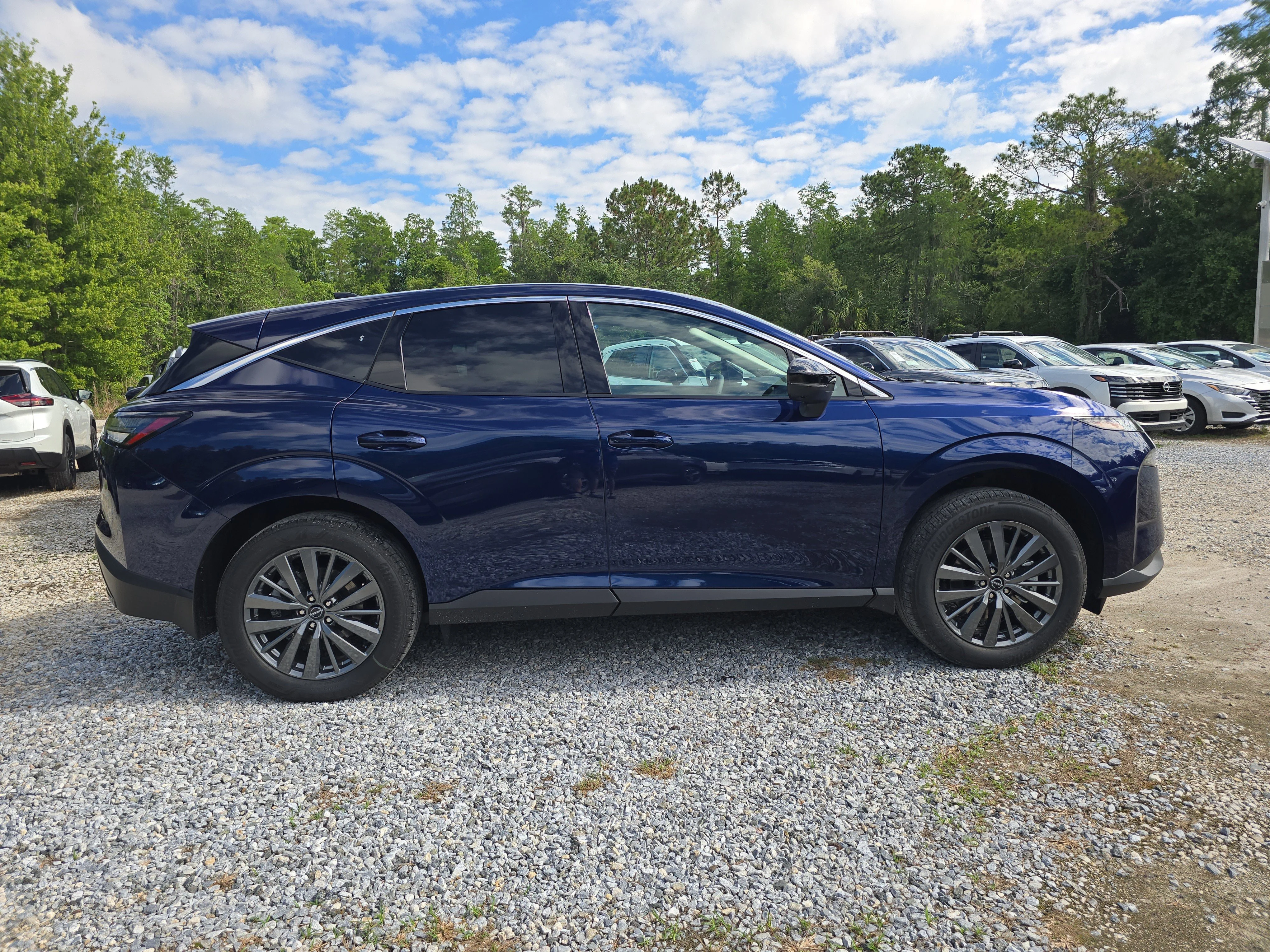 New 2026 Deep Ocean Blue Pearl Nissan SL image 9