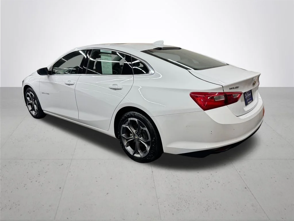 Used 2023 White Chevrolet LT image 4