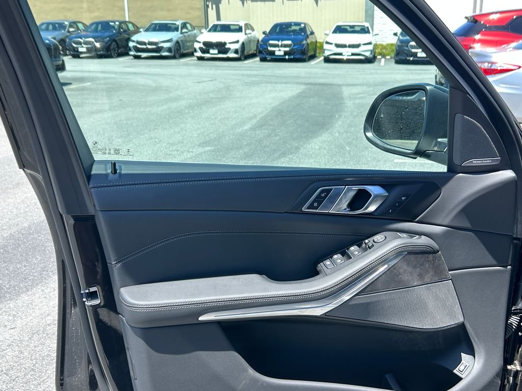 2026 BMW X5 50e - Photo 11