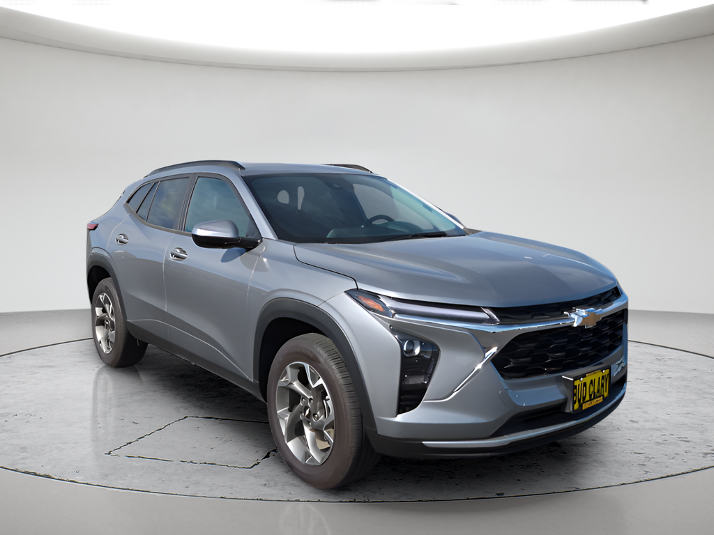 Used 2025 Gray Chevrolet LT image 3