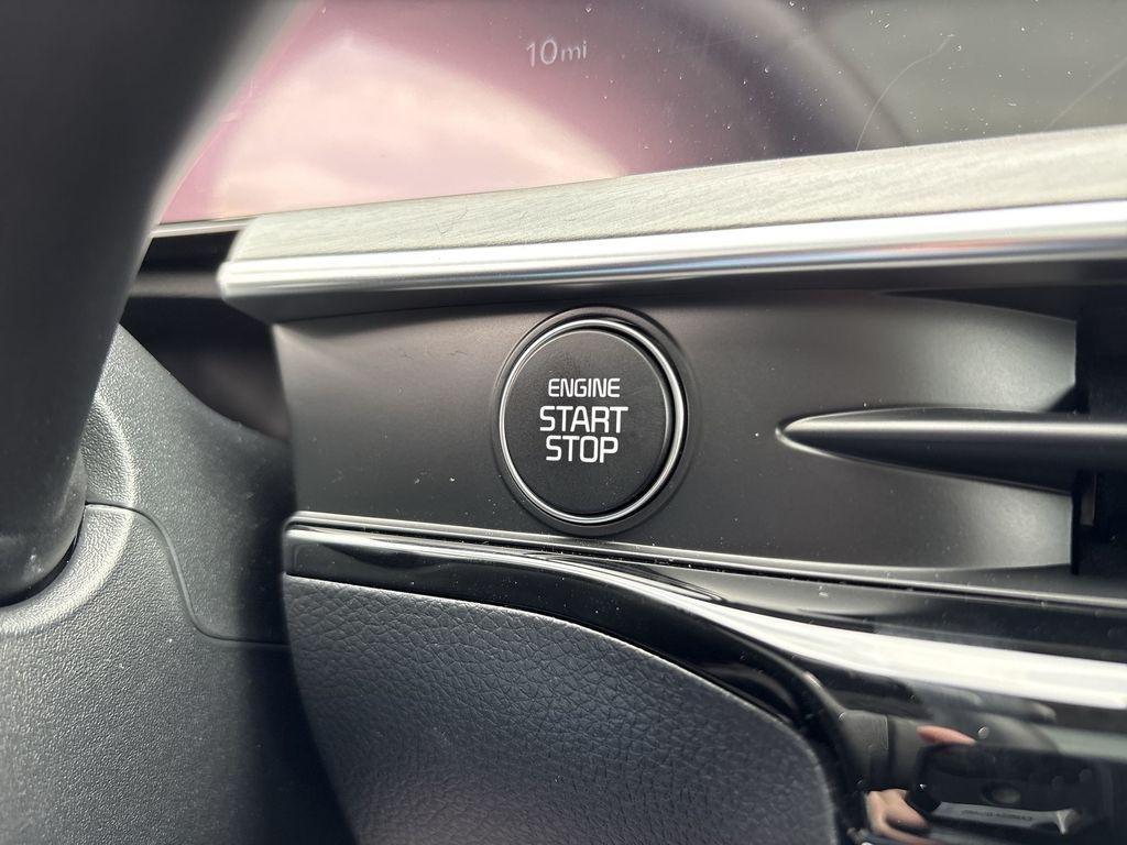 2025 Kia K5 EX - Photo 18
