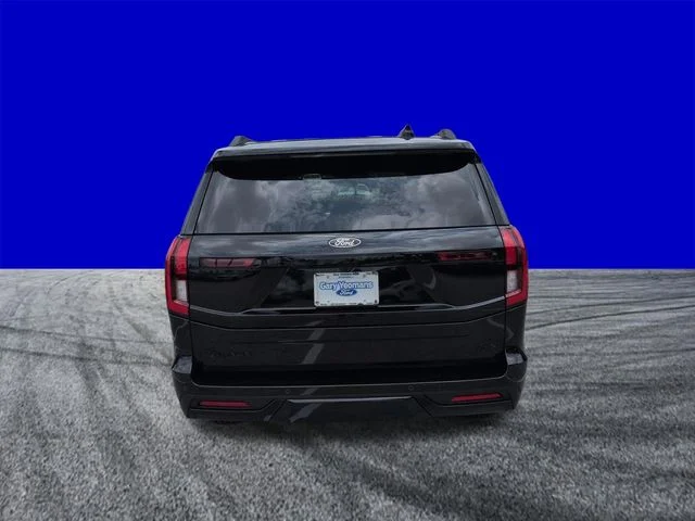 New 2026 Agate Black Metallic Ford MAX Platinum® image 5