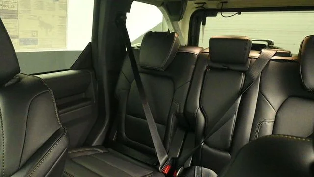New 2026 Avalanche Gray Ford Badlands® image 23