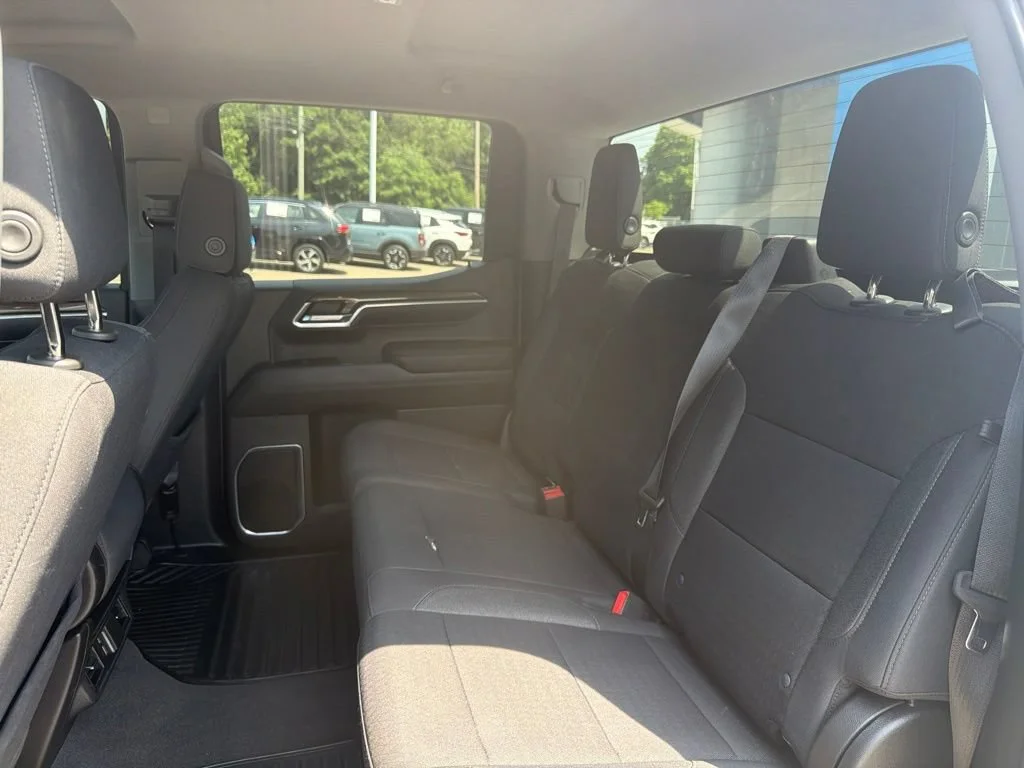 2022 Chevrolet Silverado 1500 LT - Photo 30